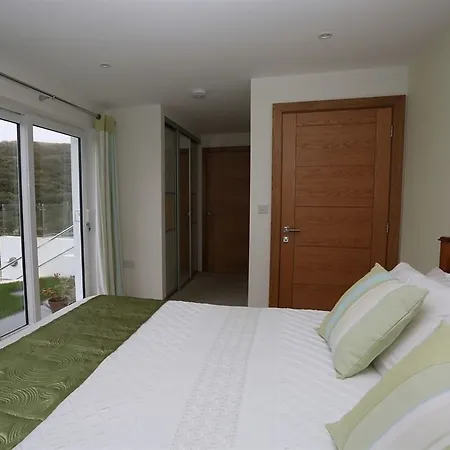Holywell Bay Bed & Breakfast