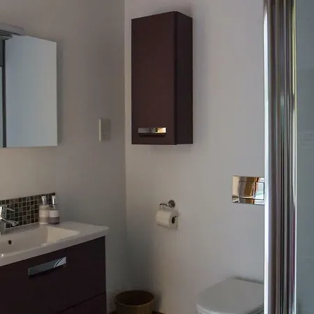 Holywell Bay Bed & Breakfast 4*